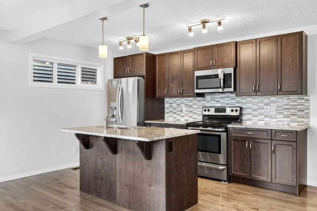 99 Buckskin Way Cochrane AB T4C2P2