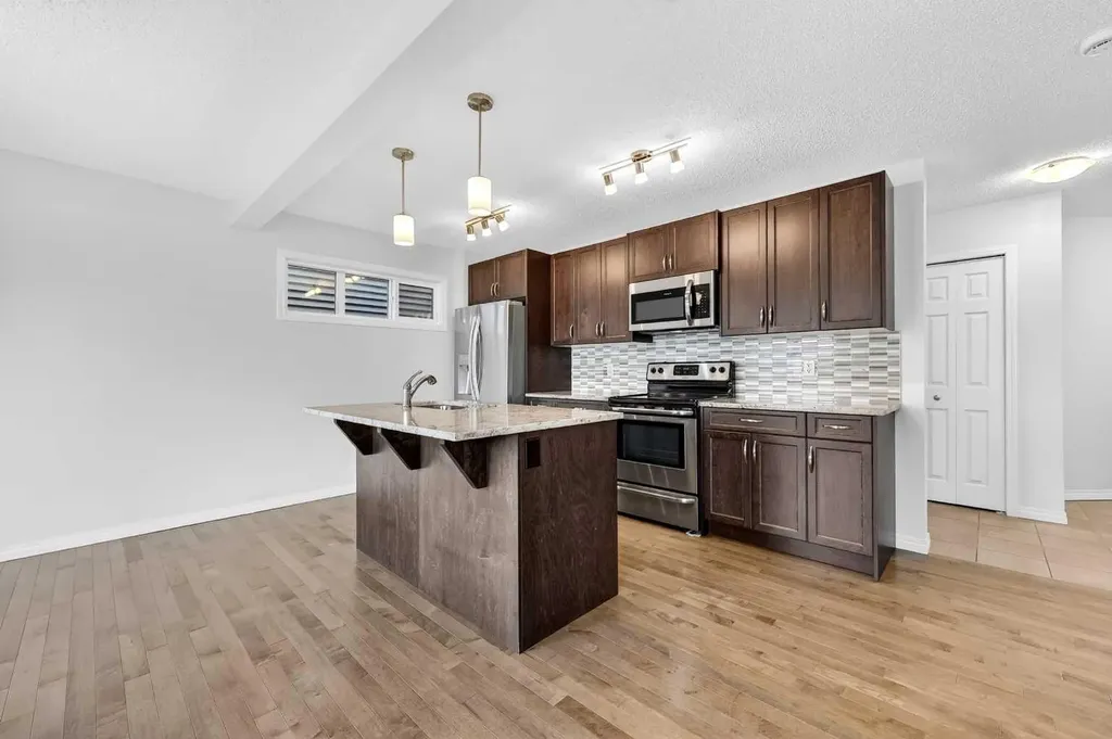 99 Buckskin Way Cochrane AB T4C2P2