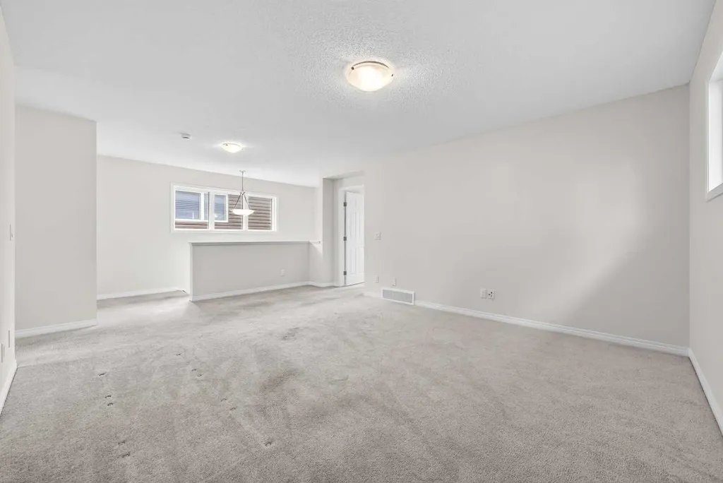99 Buckskin Way Cochrane AB T4C2P2