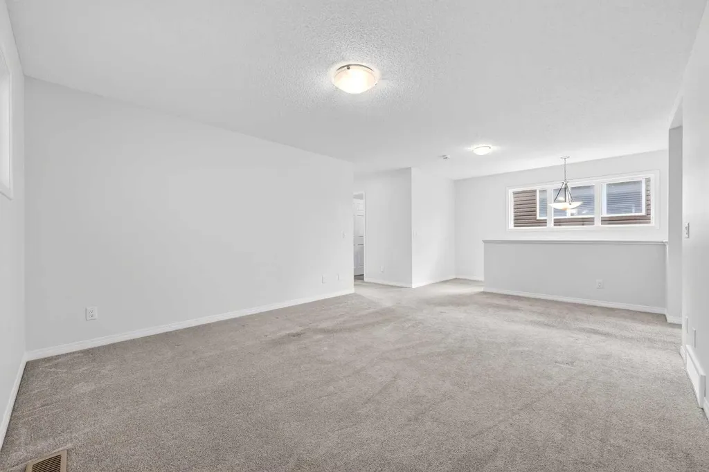 99 Buckskin Way Cochrane AB T4C2P2