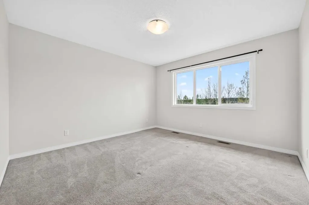 99 Buckskin Way Cochrane AB T4C2P2