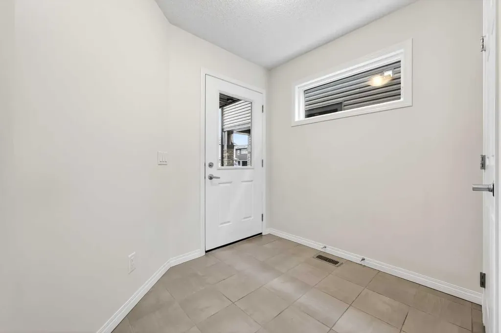 99 Buckskin Way Cochrane AB T4C2P2