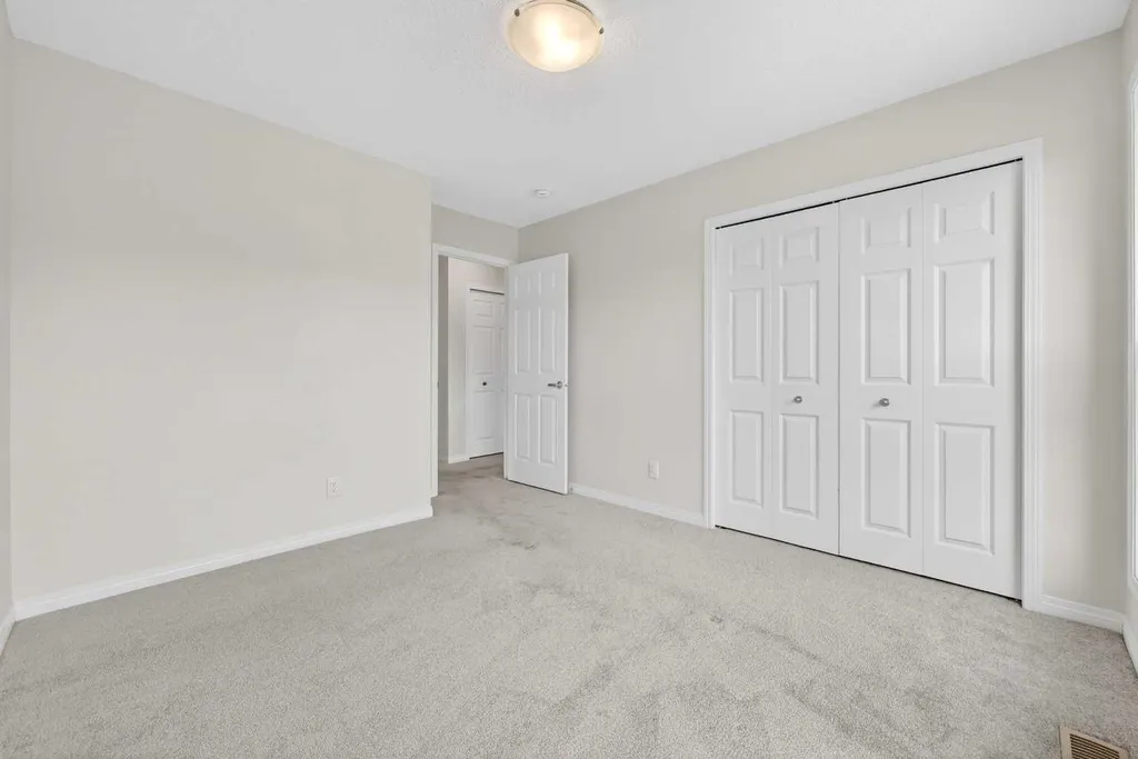 99 Buckskin Way Cochrane AB T4C2P2