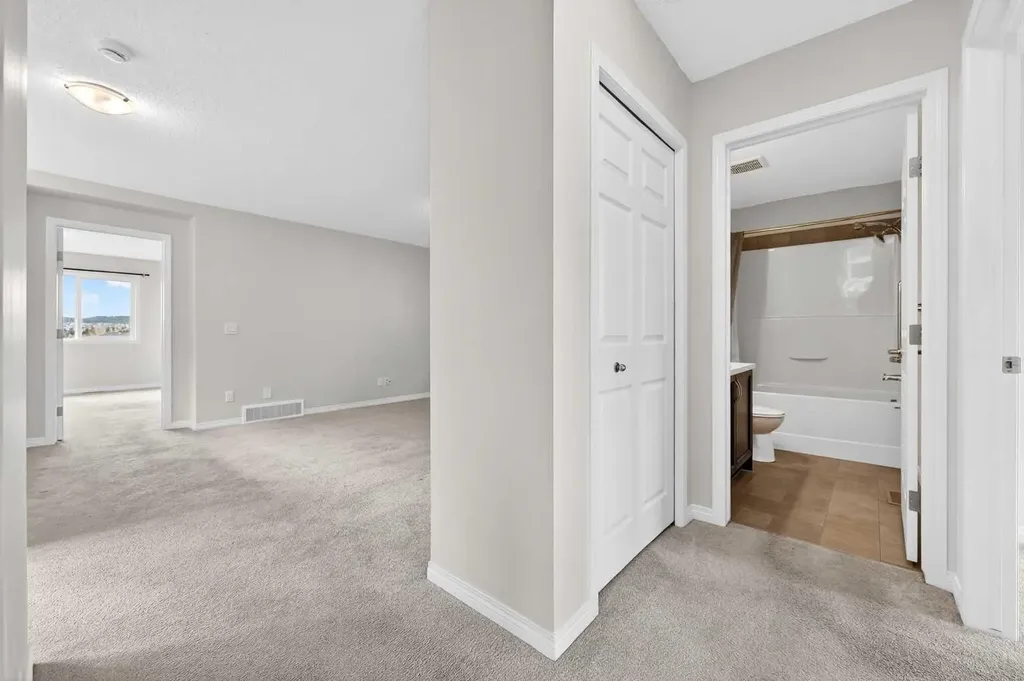 99 Buckskin Way Cochrane AB T4C2P2