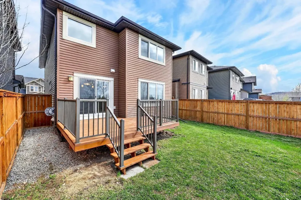 99 Buckskin Way Cochrane AB T4C2P2