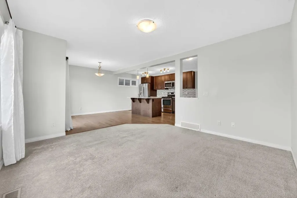 99 Buckskin Way Cochrane AB T4C2P2