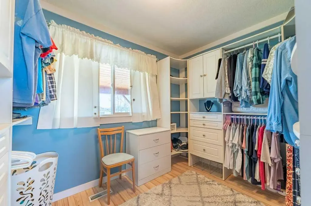 370065 128 Street W Rural Foothills County AB T1S 6B8