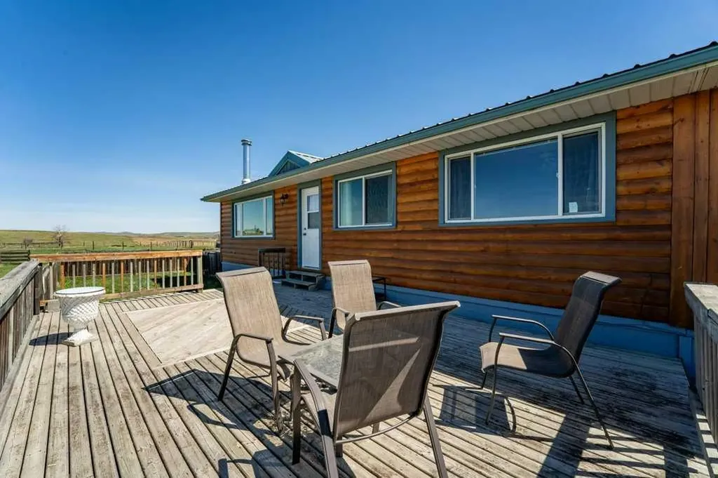 370065 128 Street W Rural Foothills County AB T1S 6B8