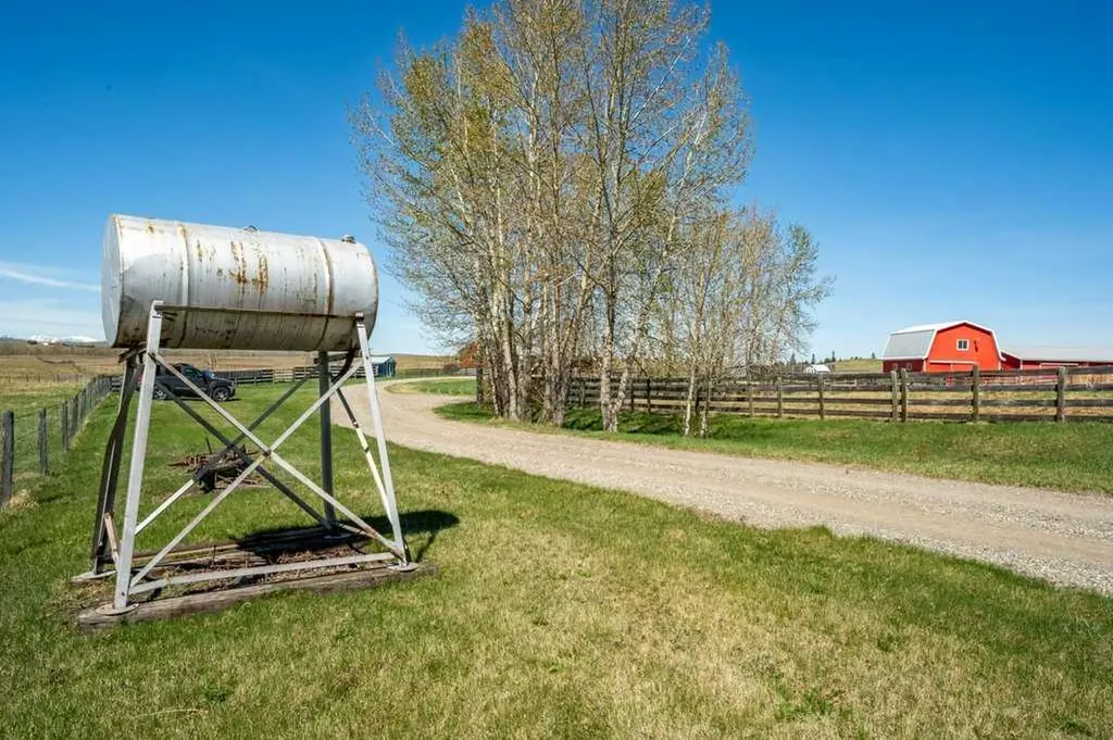 370065 128 Street W Rural Foothills County AB T1S 6B8