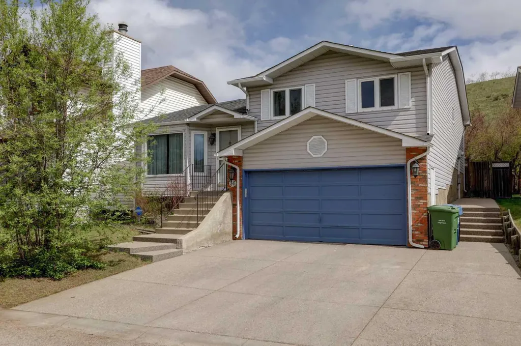 36 Hawksley Crescent NW Calgary AB T3G 3B9
