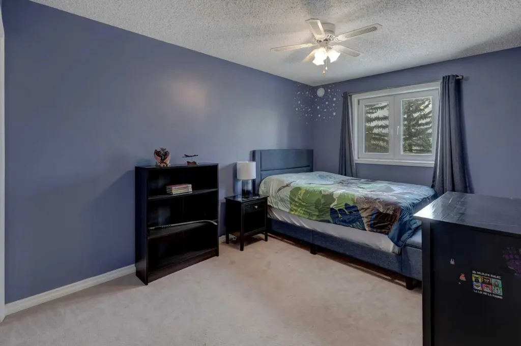 36 Hawksley Crescent NW Calgary AB T3G 3B9