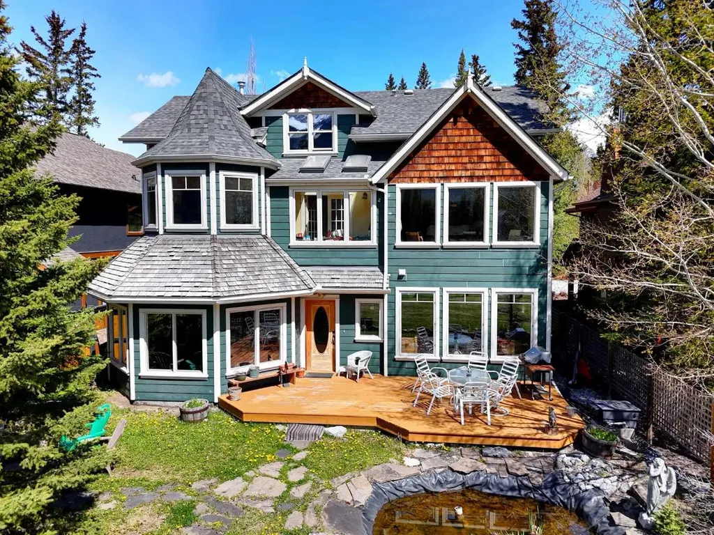 533 1st Street Canmore AB T1W3B8