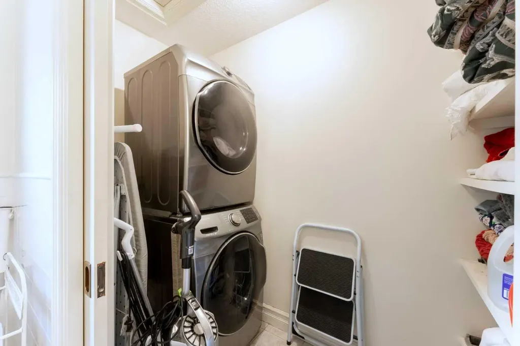 533 1st Street Canmore AB T1W3B8