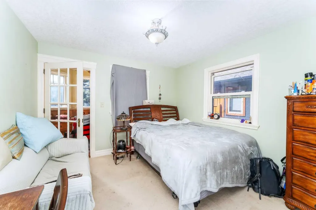 533 1st Street Canmore AB T1W3B8