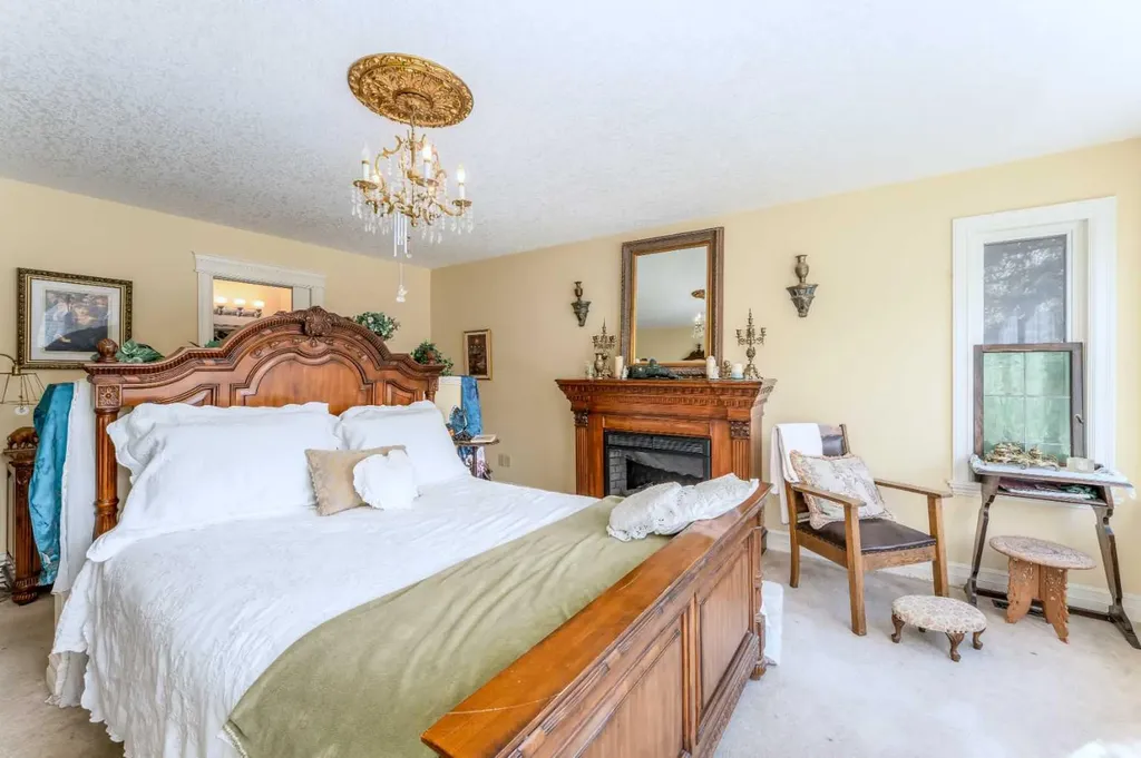 533 1st Street Canmore AB T1W3B8