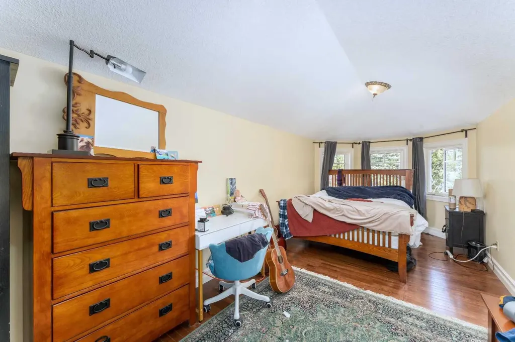 533 1st Street Canmore AB T1W3B8