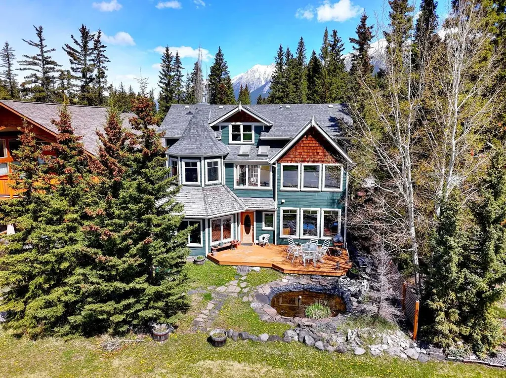 533 1st Street Canmore AB T1W3B8