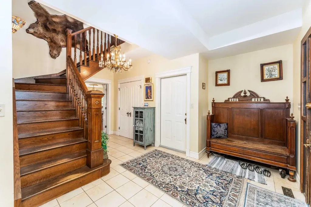 533 1st Street Canmore AB T1W3B8