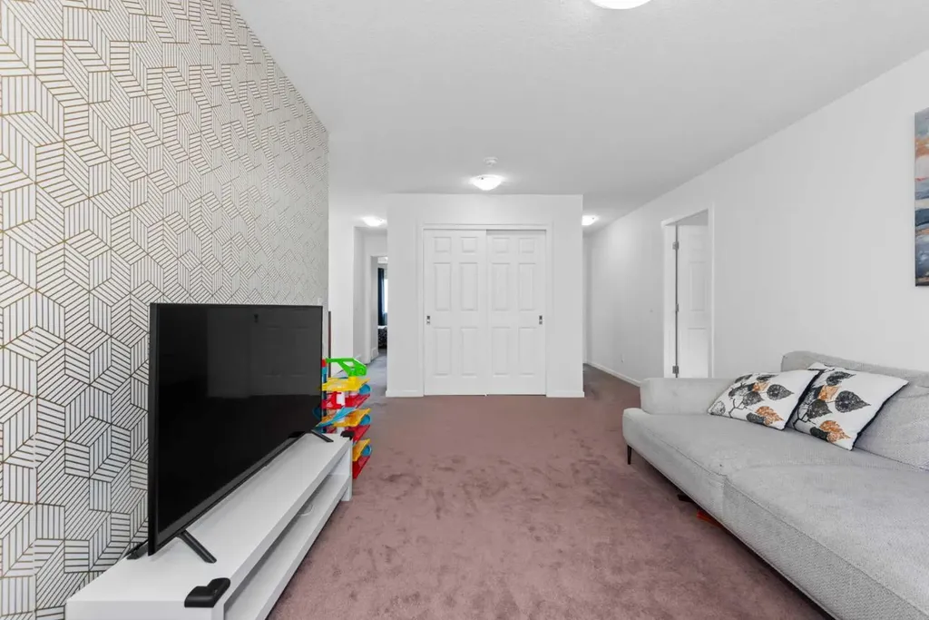 131 Cityside Court NE Calgary AB T3N 2B6
