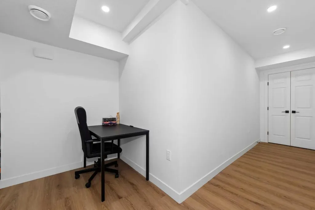 131 Cityside Court NE Calgary AB T3N 2B6