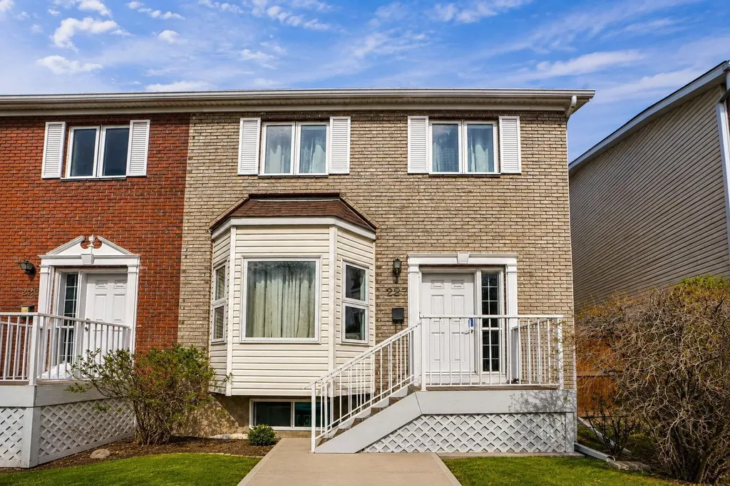 227 Citadel Lane NW Calgary AB T3G 4E1