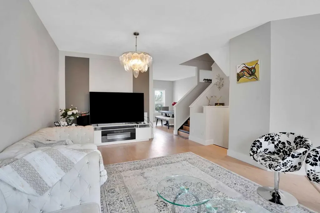 227 Citadel Lane NW Calgary AB T3G 4E1