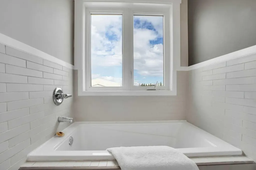 227 Citadel Lane NW Calgary AB T3G 4E1