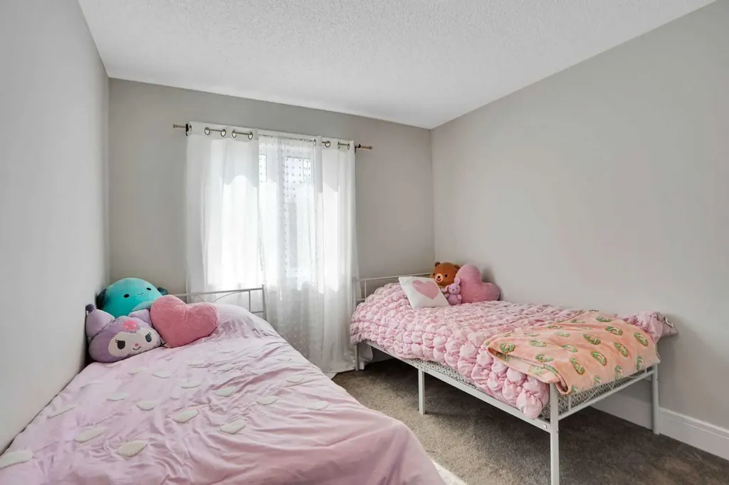 227 Citadel Lane NW Calgary AB T3G 4E1