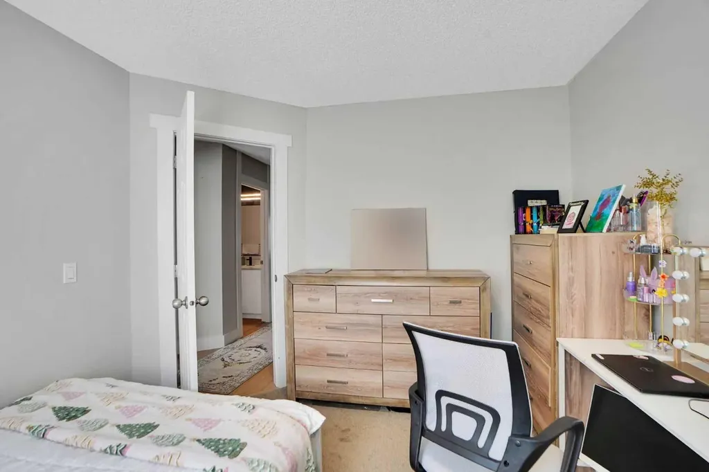 227 Citadel Lane NW Calgary AB T3G 4E1
