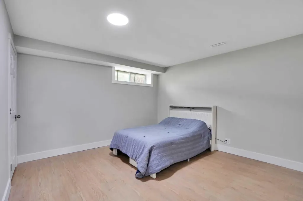 227 Citadel Lane NW Calgary AB T3G 4E1