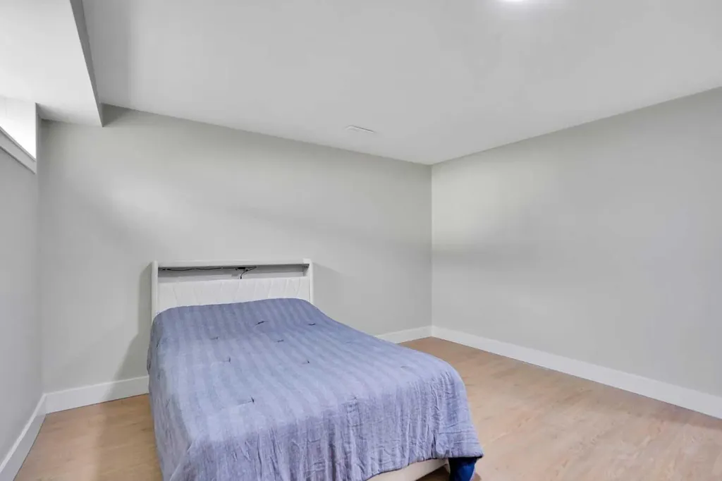 227 Citadel Lane NW Calgary AB T3G 4E1