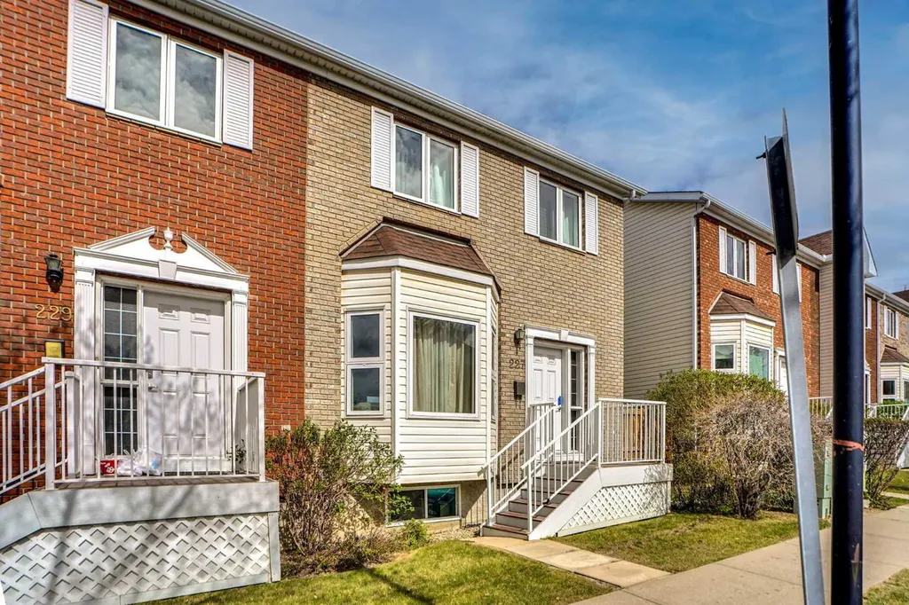 227 Citadel Lane NW Calgary AB T3G 4E1