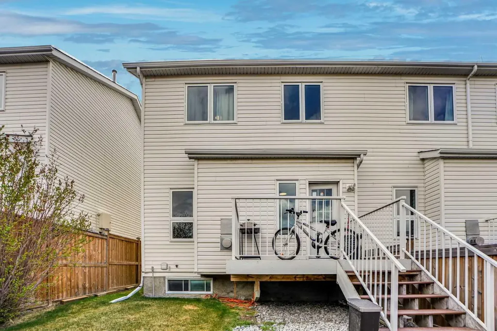 227 Citadel Lane NW Calgary AB T3G 4E1