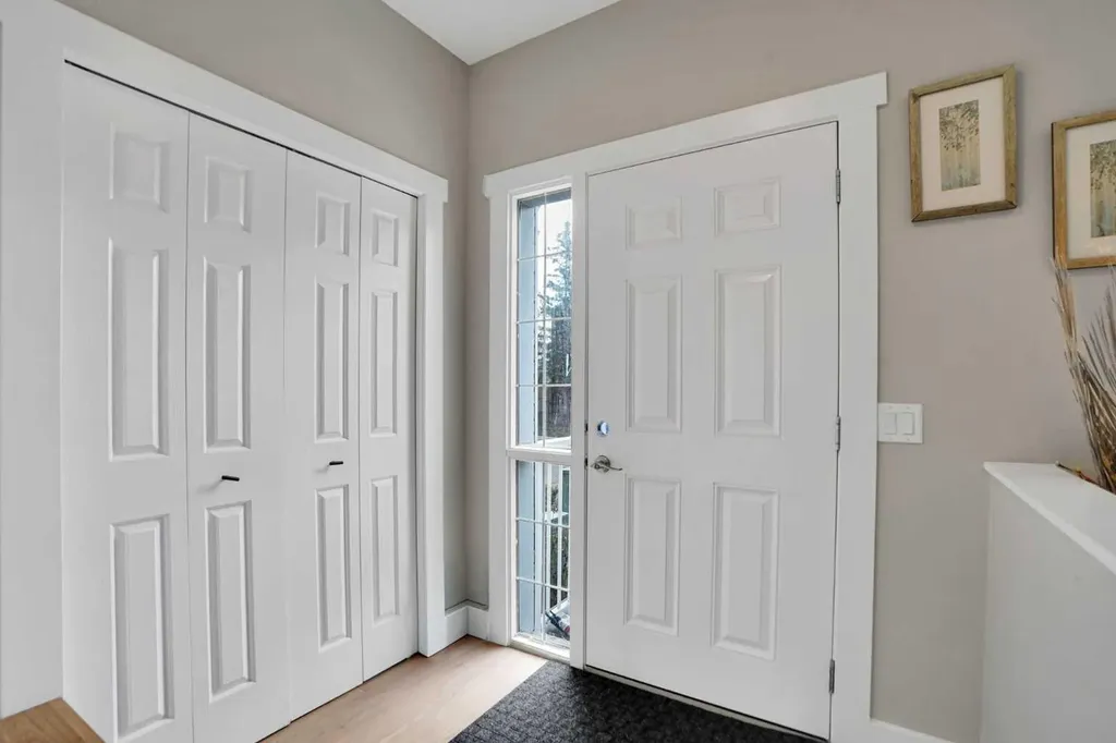 227 Citadel Lane NW Calgary AB T3G 4E1