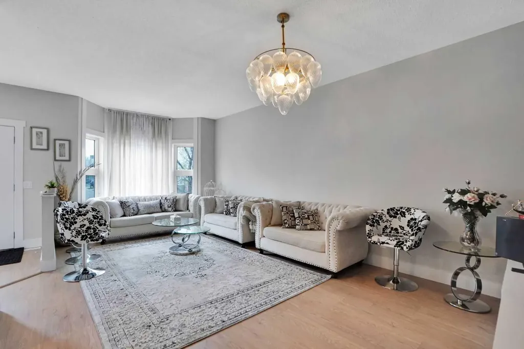 227 Citadel Lane NW Calgary AB T3G 4E1