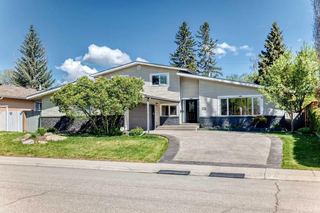 1220 73 Avenue SW Calgary AB T2V 0S1