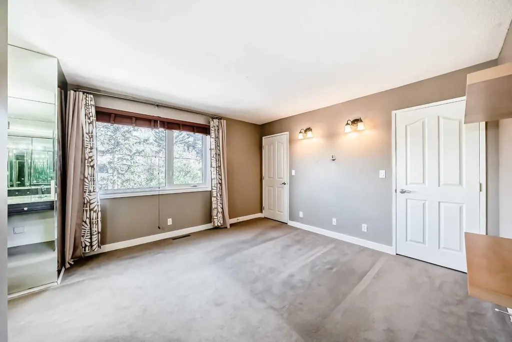 1220 73 Avenue SW Calgary AB T2V 0S1