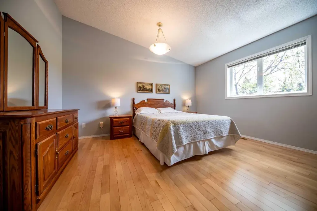 712074 Range Road 55 Grande Prairie AB T8X 4A8