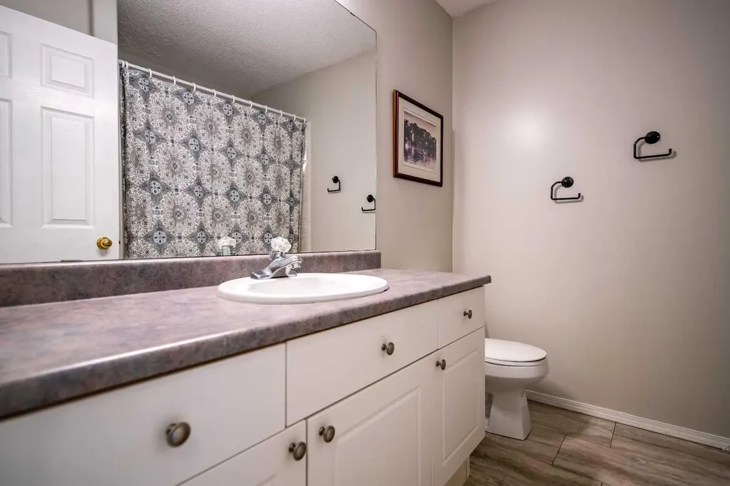 712074 Range Road 55 Grande Prairie AB T8X 4A8