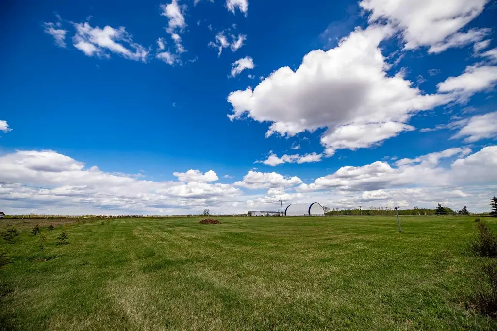 712074 Range Road 55 Grande Prairie AB T8X 4A8