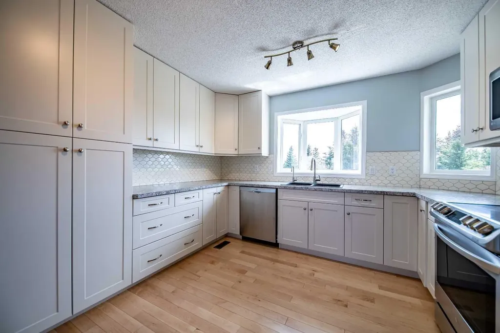 712074 Range Road 55 Grande Prairie AB T8X 4A8