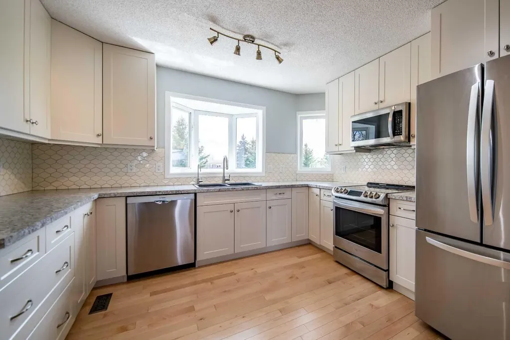 712074 Range Road 55 Grande Prairie AB T8X 4A8