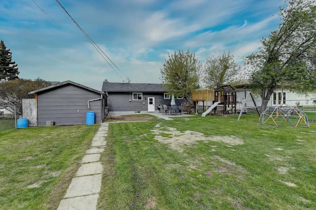 10409 117 Street Fairview AB T0H 1L0