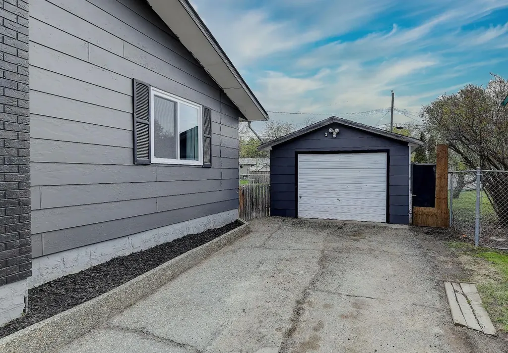 10409 117 Street Fairview AB T0H 1L0