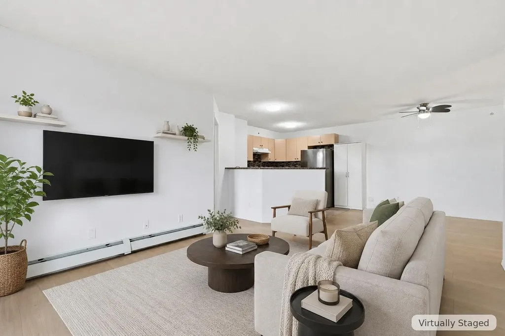 8 Bridlecrest Drive SW Calgary AB T2Y 0H7