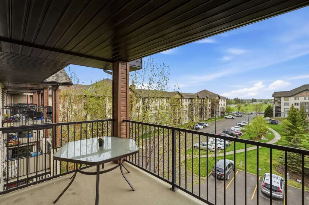 8 Bridlecrest Drive SW Calgary AB T2Y 0H7