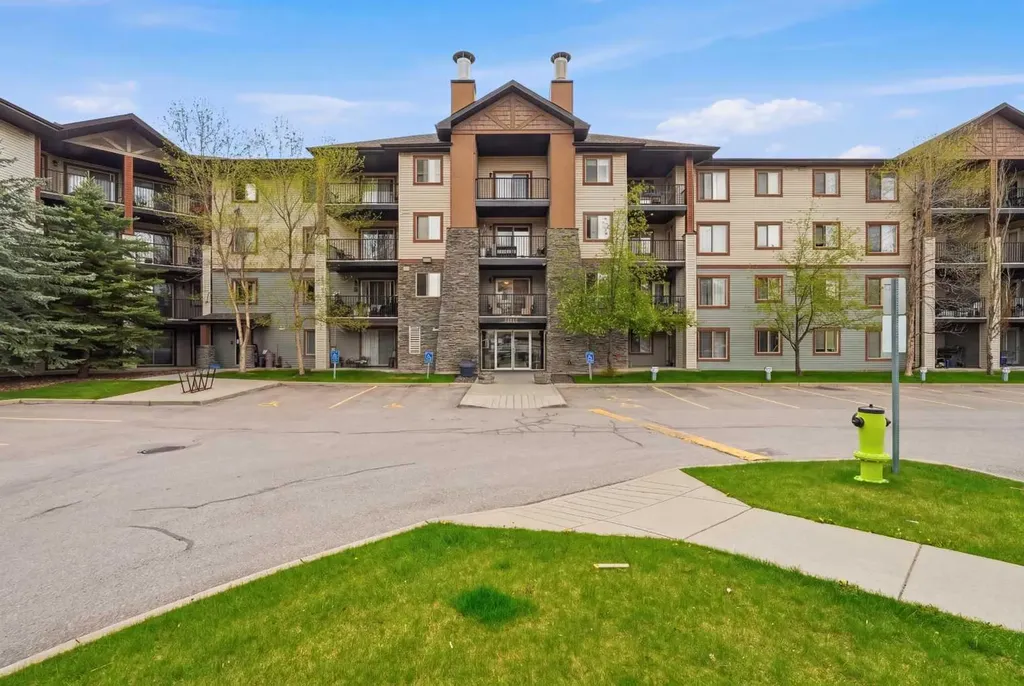 8 Bridlecrest Drive SW Calgary AB T2Y 0H7