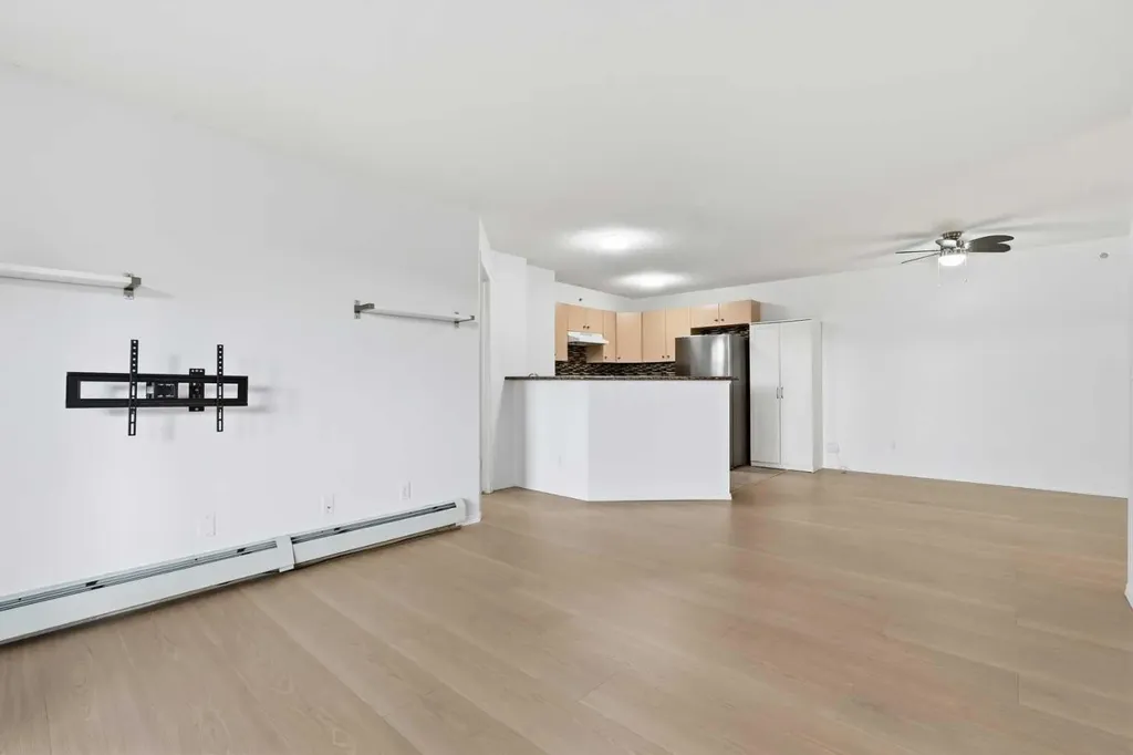 8 Bridlecrest Drive SW Calgary AB T2Y 0H7