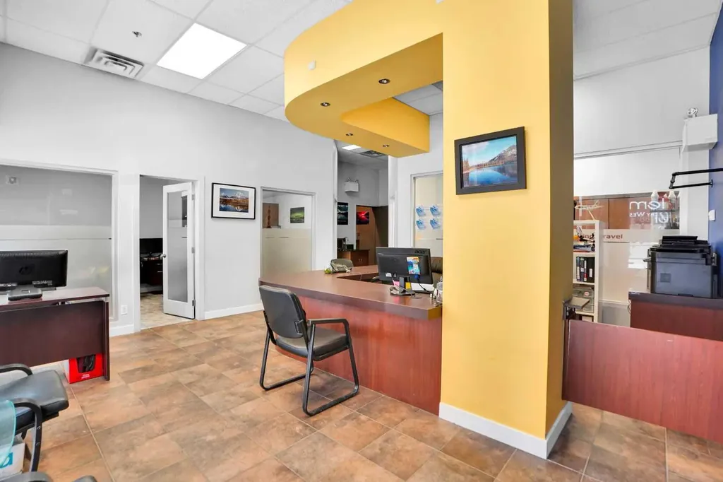 880 4 Avenue SW Calgary AB T2P 0K4