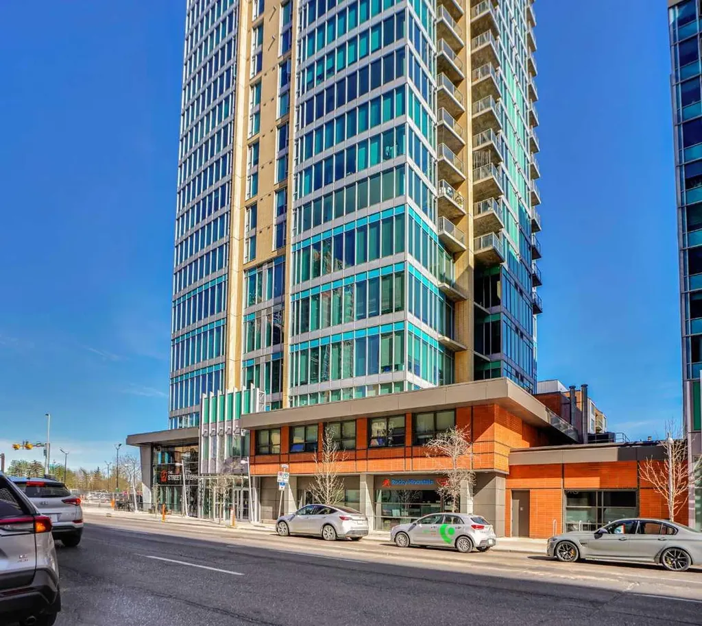 880 4 Avenue SW Calgary AB T2P 0K4